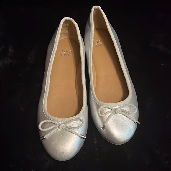 Crown & Ivy Larissa Silver Ballet Flats with Bow Detail - Picture 1 of 10